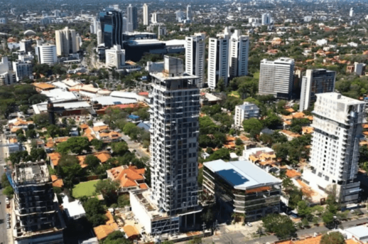 Skyline of the new center of Asunción, Paraguay