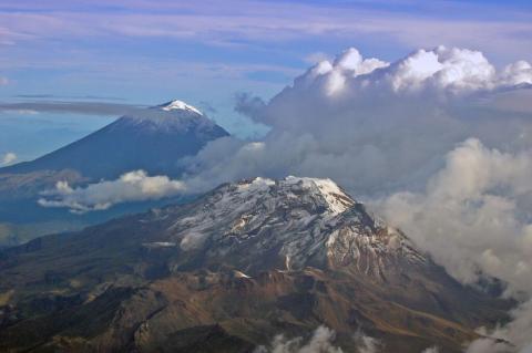 Iztaccíhuatl & Popocatépetl, Puebla